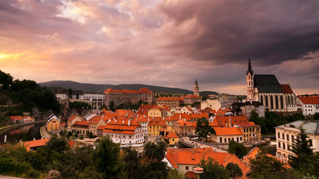 Historic Centre of Český Krumlov | Sony Global - α CLOCK: world time ...