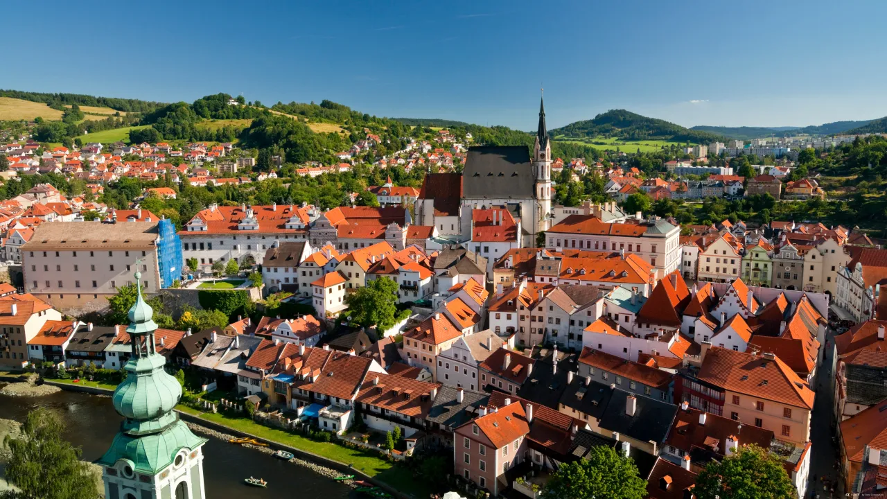 Historic Centre of Český Krumlov | Sony Global - α CLOCK: world time ...